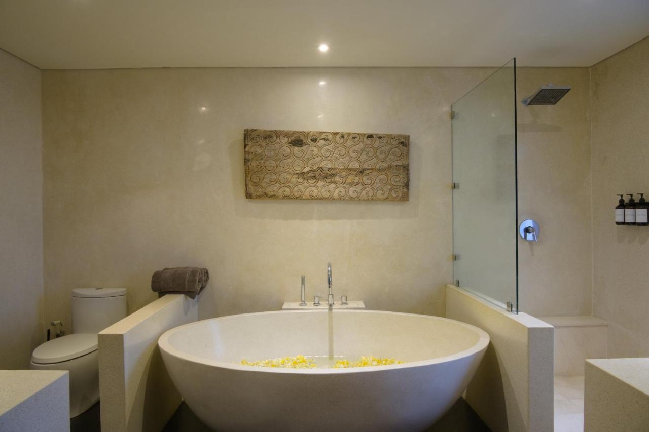 Amanputri Villa Seminyak  Exterior photo