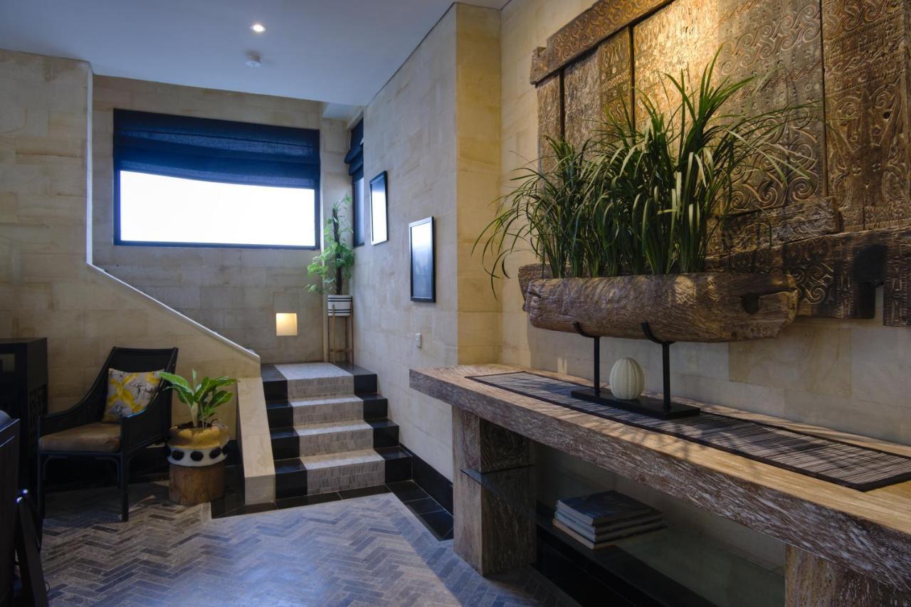 Amanputri Villa Seminyak  Exterior photo