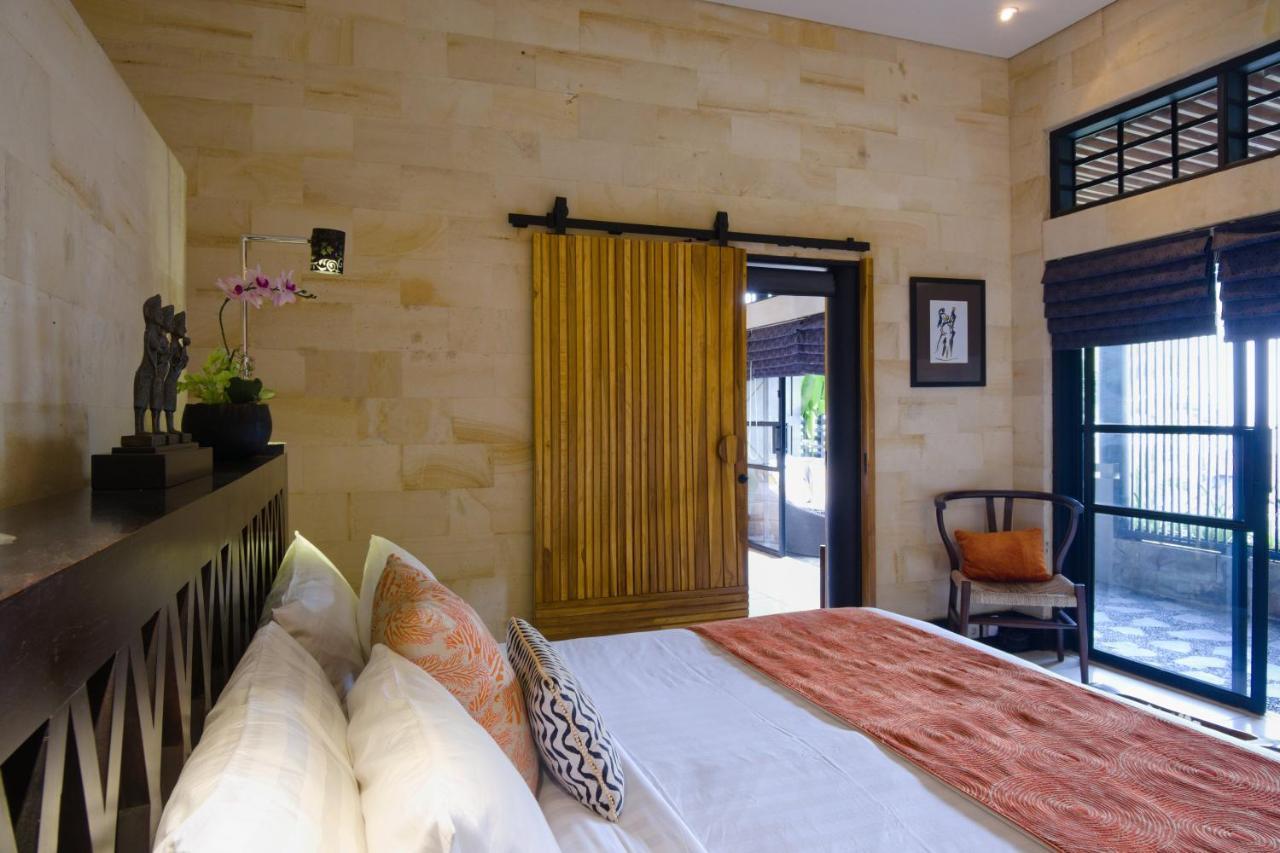 Amanputri Villa Seminyak  Exterior photo