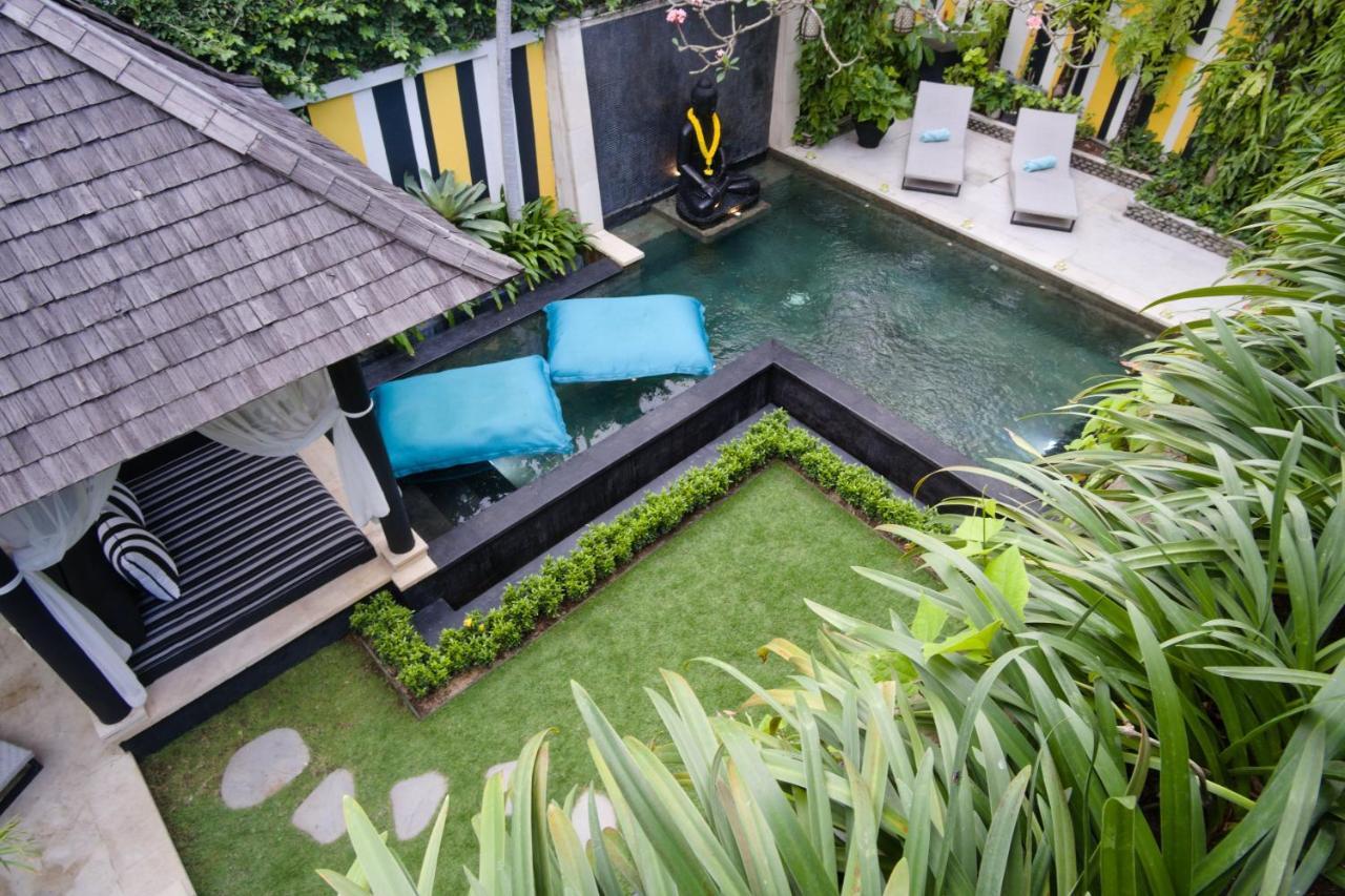 Amanputri Villa Seminyak  Exterior photo