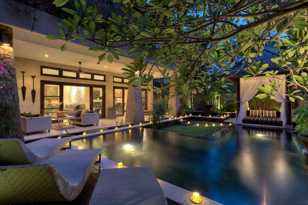 Amanputri Villa Seminyak  Exterior photo